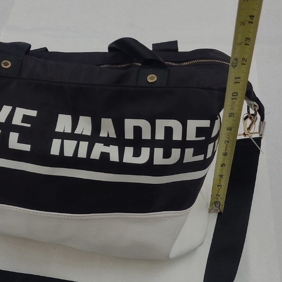Steve Madden Black and White Duffle/Travel Bag Sporty Design - Picture 4 of 12